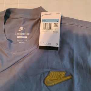 Men's NWT Nike t shirt size medium